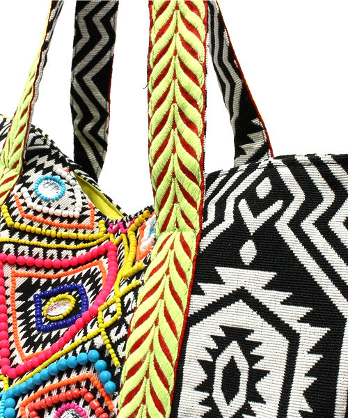 ROSE BUD(ローズバッド)の「(FF BAGS)FF2659 BEADED LARGE TOTE BAG(トートバッグ・レディース・マルチ・ONE SIZE)」の4枚目の写真