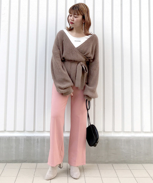 archives（アルシーヴ）の「セミフレアスリットパンツ（その他パンツ・レディース・ブラック/ベージュ/グリーン系その他/ピンクベージュ・MEDIUM）」の5枚目の写真