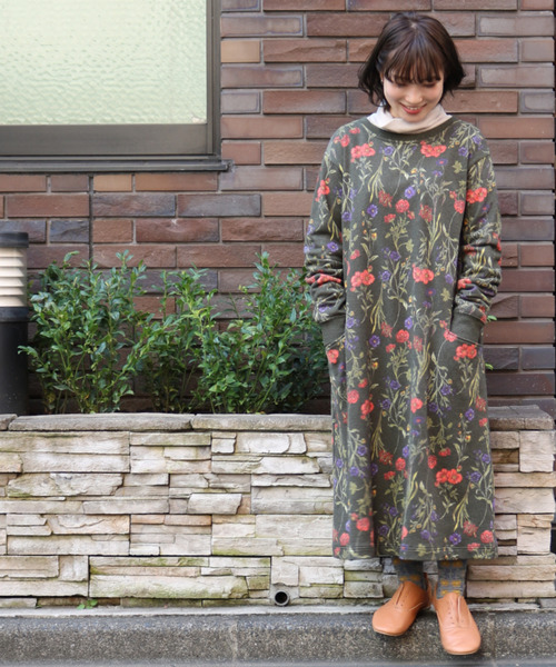 ワンピース Superウィンターボタニカルプリント裏毛ワンピース 花柄 ワンピース Super Hakka スーパーハッカ のファッション