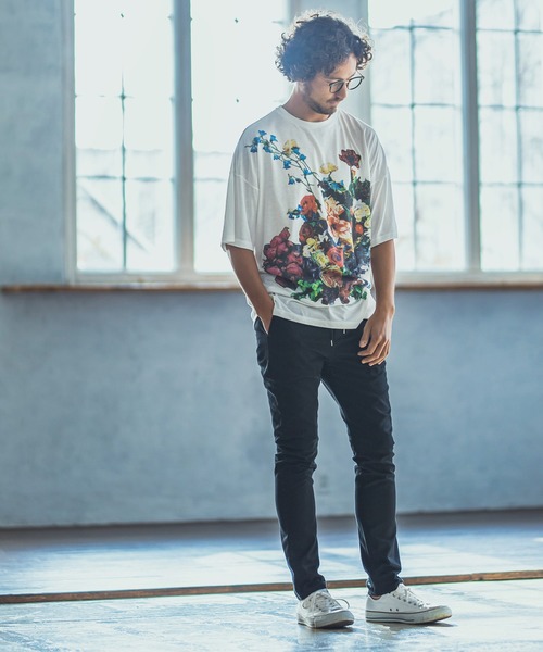 ANGENEHM（アンゲネーム）の「mt6359-Colorful Flowers Print Big Tee Tシャツ (MADE IN JAPAN)（Tシャツ/カットソー・メンズ・ホワイト/ブラック・S/M/L）」の3枚目の写真