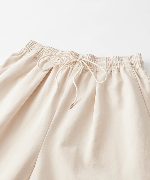 Chaco closet（チャコ クローゼット）の「美テーパードスリムタックシェフパンツ[ツイル デニム チェック レオパード ヒッコリー コーデュロイ スラックス ベイカー]（スラックス・レディース・レオパード/オリーブ/オフホワイト/ブラック/ベージュ/ブラック系その他/ストライプ/ベージュ系その他/ワンウォッシュ/ブラウン系その他/モカ/ホワイト系その他/グリーン系その他2/ブラウン系その他2/ブラウン系その他3/グリーン系その他/キャメル/ライトグレー/チャコールグレー/アイボリー・M/S/L）」の21枚目の写真