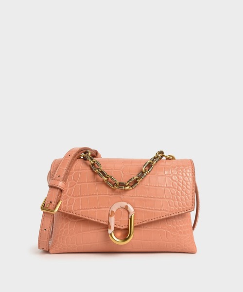 CHARLES & KEITH(チャールズ & キース)の「チャンキーチェーン ストラップトラペーズバッグ / Chunky Chain Strap Trapeze Bag(ショルダーバッグ・レディース・ブラック/クリーム/マルチ/ピンク系その他/グリーン・S)」の4枚目の写真