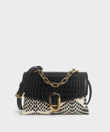 チャンキーチェーン ストラップトラペーズバッグ / Chunky Chain Strap Trapeze Bag