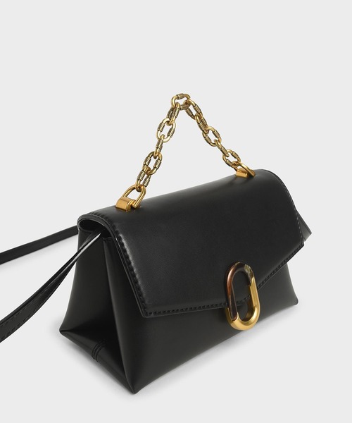CHARLES & KEITH(チャールズ & キース)の「チャンキーチェーン ストラップトラペーズバッグ / Chunky Chain Strap Trapeze Bag(ショルダーバッグ・レディース・ブラック/クリーム/マルチ/ピンク系その他/グリーン・S)」の7枚目の写真