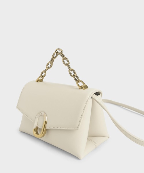 CHARLES & KEITH(チャールズ & キース)の「チャンキーチェーン ストラップトラペーズバッグ / Chunky Chain Strap Trapeze Bag(ショルダーバッグ・レディース・ブラック/クリーム/マルチ/ピンク系その他/グリーン・S)」の14枚目の写真