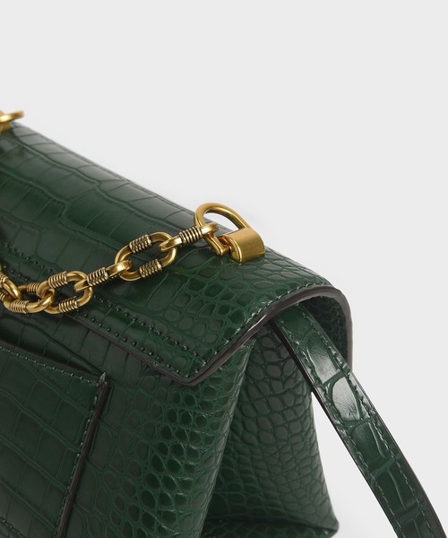CHARLES & KEITH(チャールズ & キース)の「チャンキーチェーン ストラップトラペーズバッグ / Chunky Chain Strap Trapeze Bag(ショルダーバッグ・レディース・ブラック/クリーム/マルチ/ピンク系その他/グリーン・S)」の21枚目の写真
