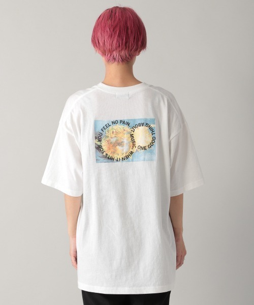 PBLIM(ページボーイリム)の「【PAGEBOYLIM】アート ヒマワリTシャツ(Tシャツ/カットソー・レディース・オフホワイト/ブラック・MEDIUM/X-LARGE)」の10枚目の写真