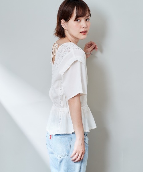 cepo(セポ)の「フレアスリーブ レースブラウス(シャツ/ブラウス・レディース・ブラック/オフホワイト/ピンク・M)」の4枚目の写真