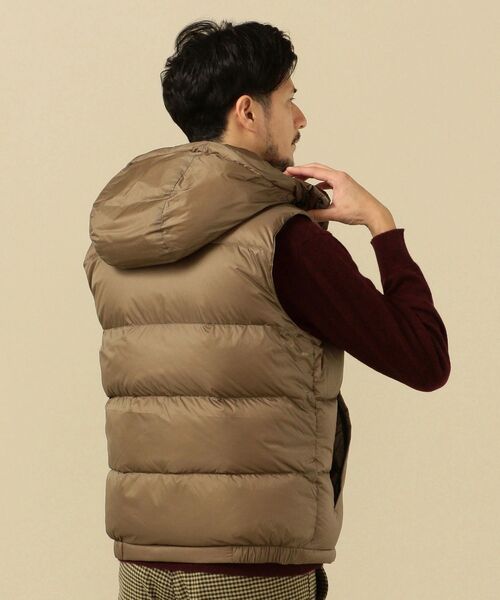 SHIPS（シップス）の「SHIPS: ALLIED FEATHER&DOWN 700FP ナイロン ダウン ベスト（ダウンベスト・メンズ・ブラック/カーキ/ダークグレー・SMALL/MEDIUM/LARGE/X-LARGE）」の17枚目の写真