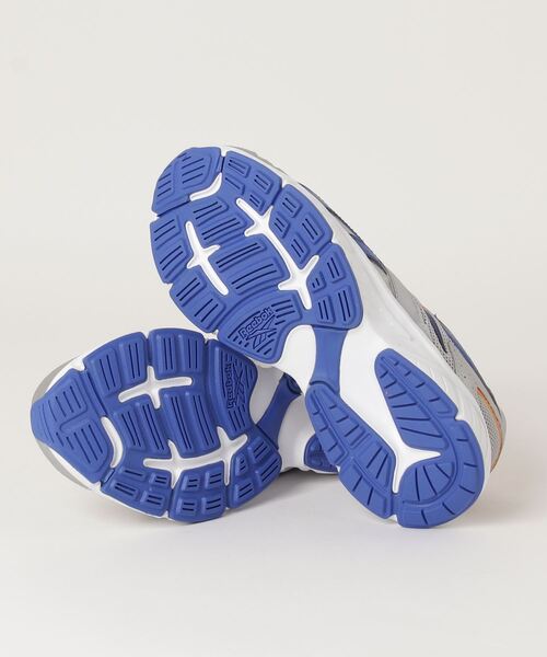 Reebok(リーボック)の「ロイヤル ハイペリウム / Royal Hyperium(スニーカー・メンズ・シルバー×ブルー・23.5cm/24.5cm/25.5cm/26.5cm/27.5cm/23.0cm/24.0cm/25.0cm/26.0cm/27.0cm/28.0cm/28.5cm/29.0cm/29.5cm/31cm)」の3枚目の写真
