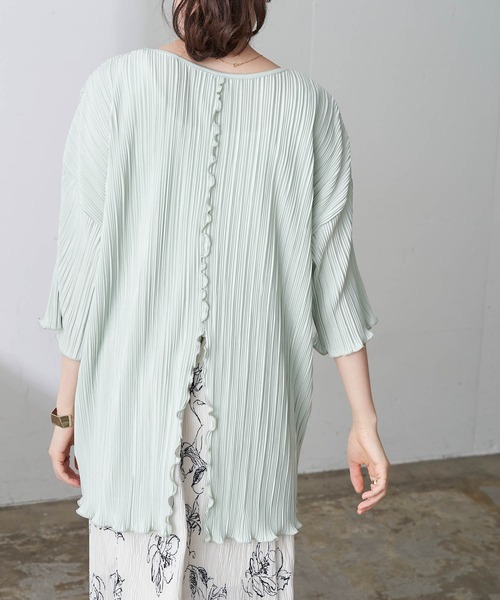 Chaco closet(チャコ クローゼット)の「オーバーサイズプリーツメロウプルオーバー(Tシャツ/カットソー・レディース・チャコールグレー/ライトグレー/ブラック/ブルー/ライトグリーン/アイボリー/パープル系その他/グレイッシュベージュ/コーラル・FREE)」の20枚目の写真