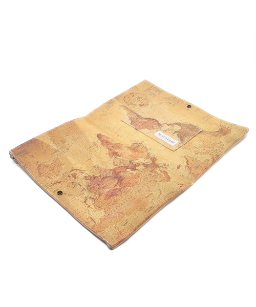 MATATABI（マタタビ）の「MATATABI ペーパークラッチ（クラッチバッグ・メンズ・ライトブラウン・FREE）」の7枚目の写真