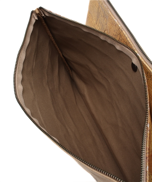 MATATABI（マタタビ）の「MATATABI ペーパークラッチ（クラッチバッグ・メンズ・ライトブラウン・FREE）」の5枚目の写真