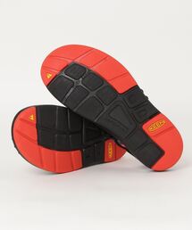 KEEN キーン UNEEK ジェリーガルシア グレイトフルデッド　24 キーン×ジェリー・ガルシアのスニーカー「ユニーク」など、色