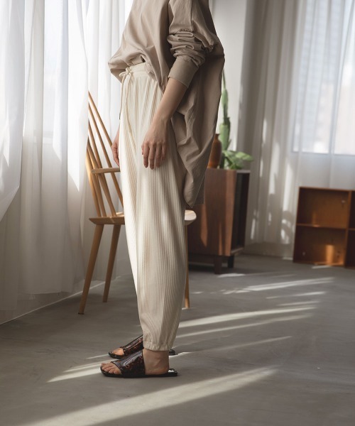 marjour（マージュール）の「RELAX LIB PANTS（その他パンツ・レディース・ブラック/イエロー/アイボリー・M）」の18枚目の写真