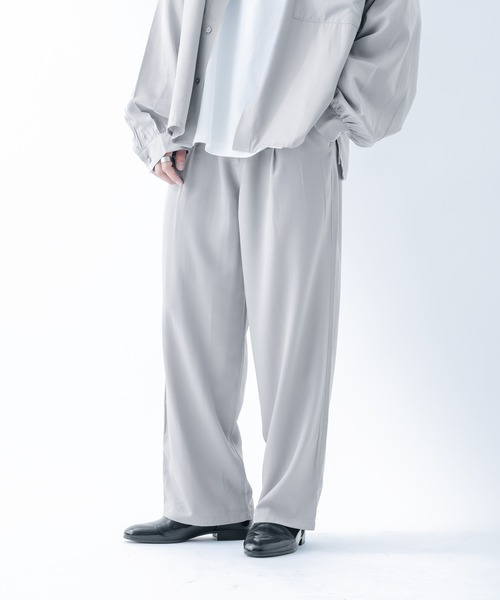epnok(エプノック)の「レーヨンワイドパンツ(スラックス・メンズ・ライトグレー/グレイッシュブルー・SMALL/MEDIUM/LARGE)」の4枚目の写真