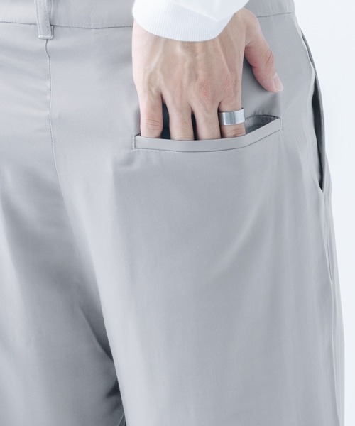 epnok(エプノック)の「レーヨンワイドパンツ(スラックス・メンズ・ライトグレー/グレイッシュブルー・SMALL/MEDIUM/LARGE)」の17枚目の写真