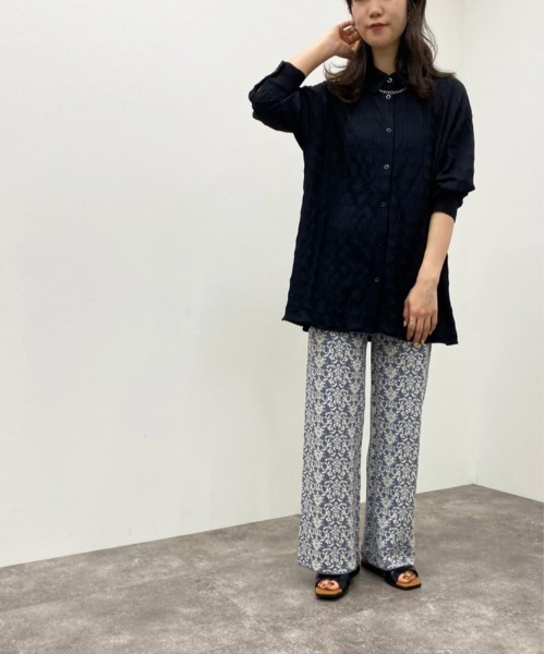 apres jour mignon（アプレジュールミニョン）の「ダマスク柄ニットパンツ 【ZOZOTOWN限定アイテム】（その他パンツ・レディース・ブラック/ライトベージュ/ブルー系その他/カーキ・X-LARGE/MEDIUM/SMALL）」の8枚目の写真