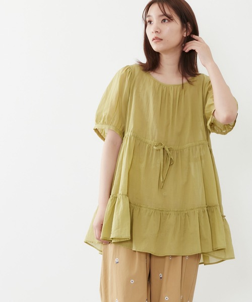POU DOU DOU(プードゥドゥ)の「シアーコットンティアードブラウス(シャツ/ブラウス・レディース・ネイビー/イエロー/アイボリー・3)」の4枚目の写真