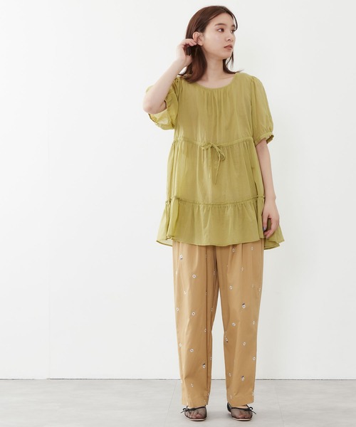 POU DOU DOU(プードゥドゥ)の「シアーコットンティアードブラウス(シャツ/ブラウス・レディース・ネイビー/イエロー/アイボリー・3)」の11枚目の写真