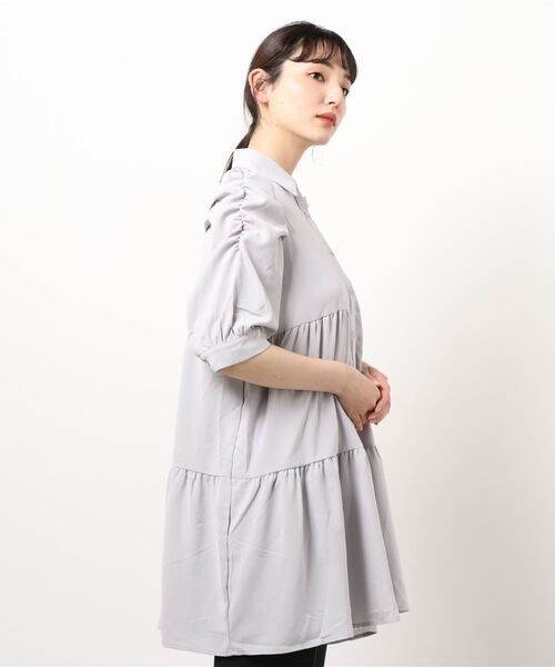 Alluge（アルージュ）の「ティアードシャツチュニック（チュニック・レディース・ライトグレー/ブラック/オフホワイト・FREE）」の5枚目の写真