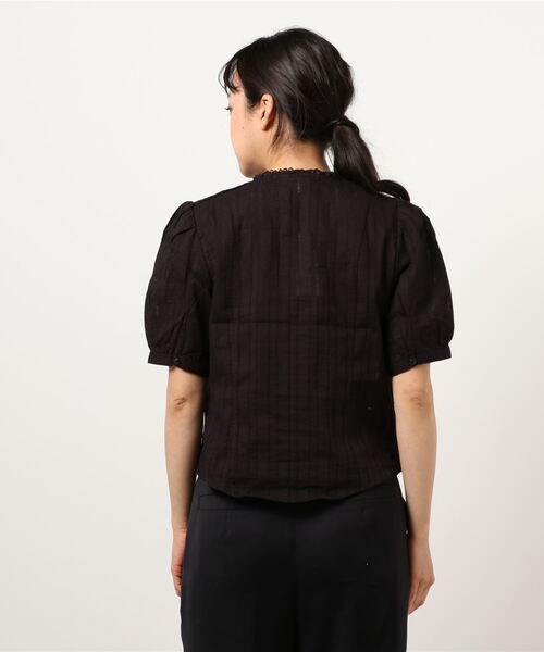 MOUSSY（マウジー）の「PIN TUCK LACE ブラウス（シャツ/ブラウス・レディース・ライトイエロー/ブルー/アイボリー/ブラック・2/1）」の18枚目の写真