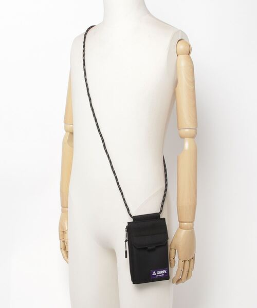 GERRY（ジェリー）の「GERRY はっ水加工 サスティナブル スマホ ショルダー ポーチ（ショルダーバッグ・メンズ・ブラック/ダークグリーン・FREE）」の16枚目の写真