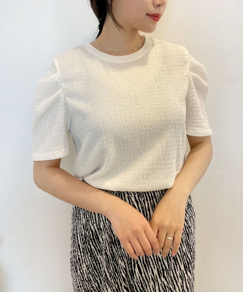 CEMONEMO（セモネモ）の「ワッシャー加工 半袖 パフスリーブ カットソー（Tシャツ/カットソー・レディース・ホワイト/ブラック・FREE）」の2枚目の写真