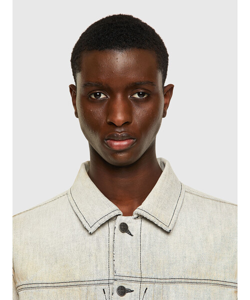 DIESEL（ディーゼル）の「メンズ ジャケット デニムジャケット ホワイトデニム（デニムジャケット・メンズ・ホワイト・SMALL/MEDIUM/LARGE/X-LARGE）」の4枚目の写真