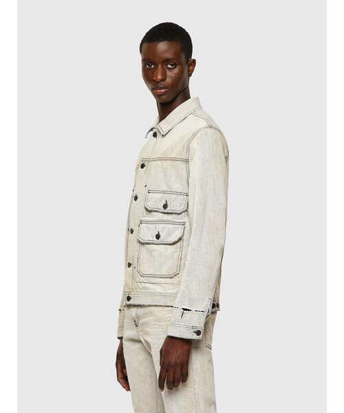 DIESEL（ディーゼル）の「メンズ ジャケット デニムジャケット ホワイトデニム（デニムジャケット・メンズ・ホワイト・SMALL/MEDIUM/LARGE/X-LARGE）」の5枚目の写真