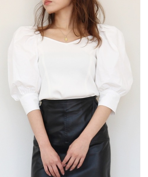 ROYAL PARTY（ロイヤルパーティー）の「ボリュームスリーブビスチェトップス（Tシャツ/カットソー・レディース・ブラック/オフホワイト/オレンジ・FREE）」の2枚目の写真