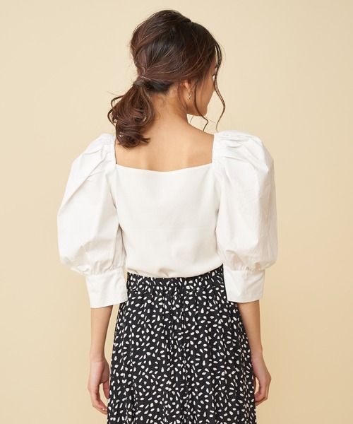 ROYAL PARTY（ロイヤルパーティー）の「ボリュームスリーブビスチェトップス（Tシャツ/カットソー・レディース・ブラック/オフホワイト/オレンジ・FREE）」の4枚目の写真