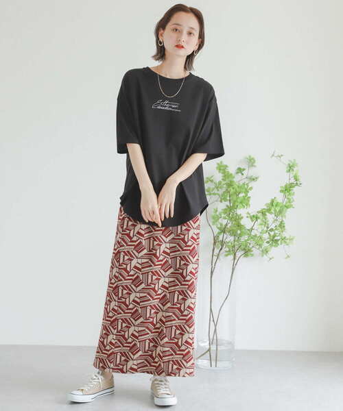 SENSE OF PLACE by URBAN RESEARCH（センスオブプレイスバイアーバンリサーチ）の「メッセージロゴアートTシャツ（Tシャツ/カットソー・レディース・ブラック/オフホワイト・ONE）」の9枚目の写真