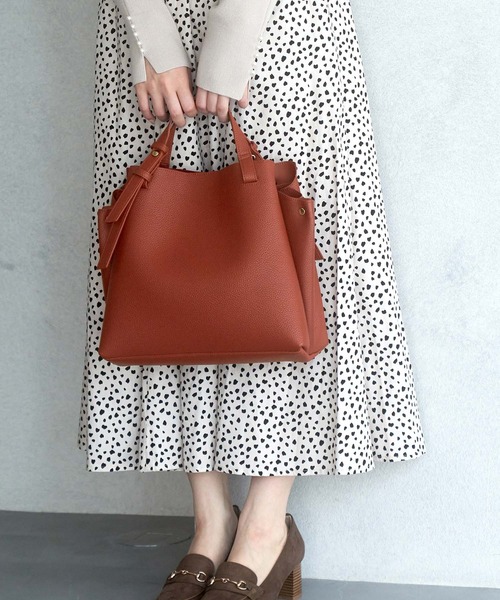 ROPE' PICNIC(ロペピクニック)の「【軽量】スウェイハンドル5層ミドルトート&ショルダーバッグ(ショルダーバッグ・レディース・ネイビー/キナリ/レッド系その他2・FREE)」の1枚目の写真