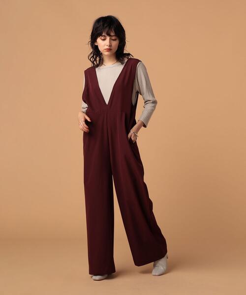 FEELING MADE（フィーリングメイド）の「FEELING MADE ストレッチ&UVカット Vネック サロペット（サロペット/オーバーオール・レディース・ブラック/オリーブ/ワイン・SMALL/MEDIUM/LARGE）」の6枚目の写真