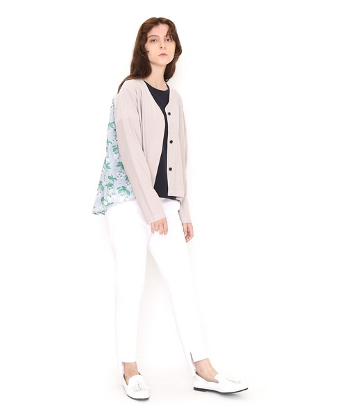 Design Tshirts Store graniph（デザイン　ティーシャツ　ストア　グラニフ）の「ベニドウダンフラワー｜クロスファブリックスウィッチングカーディガン（カーディガン/ボレロ・レディース・ライトグレー・FREE）」の9枚目の写真