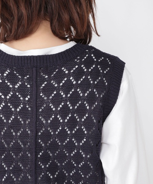 studio CLIP（スタディオクリップ）の「3ゲージダイヤ柄ベスト（ベスト・レディース・ライトベージュ/ネイビー・FREE）」の4枚目の写真