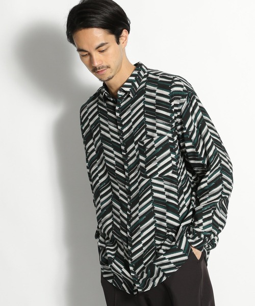 niko and...（ニコアンド）の「ペイントタッチプリントシャツ（シャツ/ブラウス・メンズ・ブルー/グリーン/スモーク・MEDIUM/LARGE）」の5枚目の写真