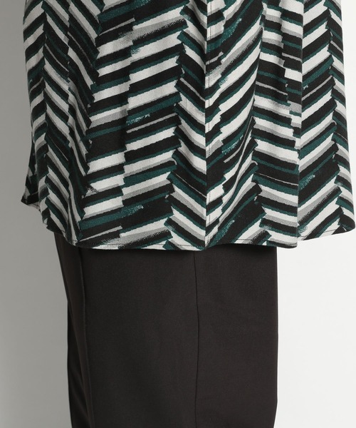 niko and...（ニコアンド）の「ペイントタッチプリントシャツ（シャツ/ブラウス・メンズ・ブルー/グリーン/スモーク・MEDIUM/LARGE）」の6枚目の写真