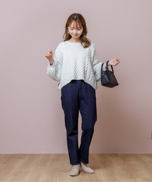 flower(フラワー)の「スウィートバックニット(ニット/セーター・レディース・ベージュ/ブルー/アイボリー・FREE)」の12枚目の写真