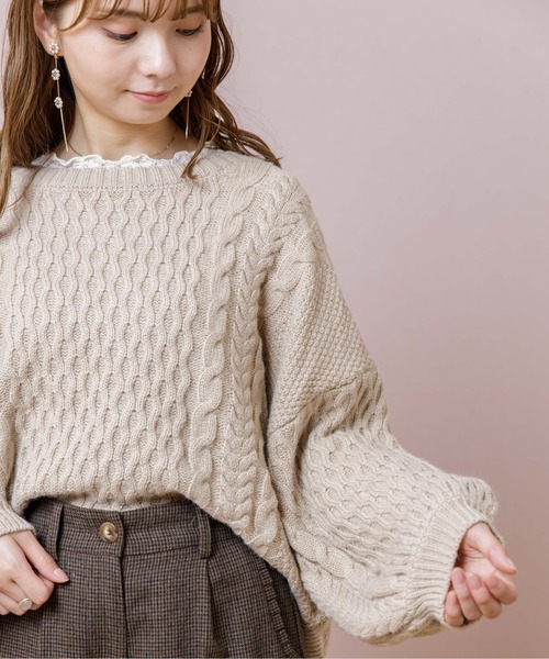 flower(フラワー)の「スウィートバックニット(ニット/セーター・レディース・ベージュ/ブルー/アイボリー・FREE)」の10枚目の写真