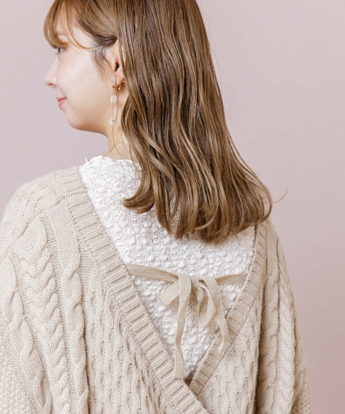 flower(フラワー)の「スウィートバックニット(ニット/セーター・レディース・ベージュ/ブルー/アイボリー・FREE)」の15枚目の写真