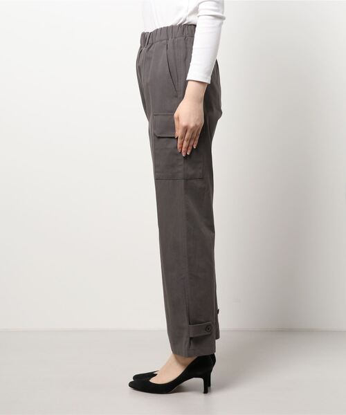 RIVE DROITE（リヴドロワ）の「《2サイズ展開》リラクシーでありながらすっきりとした美シルエット　ドロストカーゴパンツ（カーゴパンツ・レディース・ベージュ/チャコールグレー・38/36）」の3枚目の写真