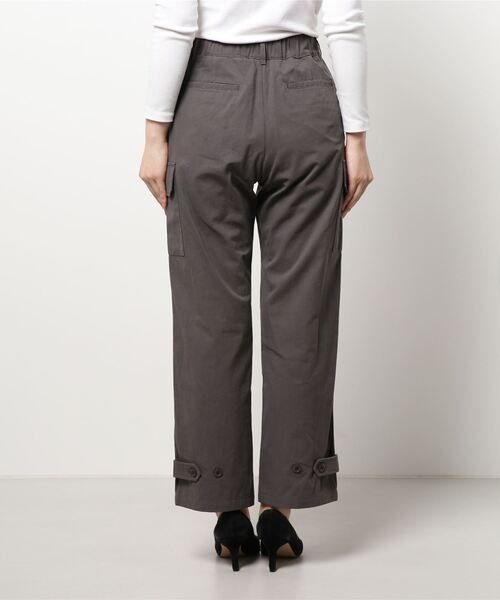 RIVE DROITE（リヴドロワ）の「《2サイズ展開》リラクシーでありながらすっきりとした美シルエット　ドロストカーゴパンツ（カーゴパンツ・レディース・ベージュ/チャコールグレー・38/36）」の4枚目の写真
