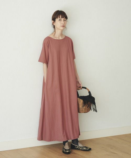 studio CLIP（スタディオクリップ）の「サラサラ快適カットワンピース（ワンピース・レディース・ブラック/ブラウン/レッド・FREE）」の3枚目の写真