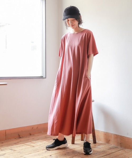 studio CLIP（スタディオクリップ）の「サラサラ快適カットワンピース（ワンピース・レディース・ブラック/ブラウン/レッド・FREE）」の12枚目の写真