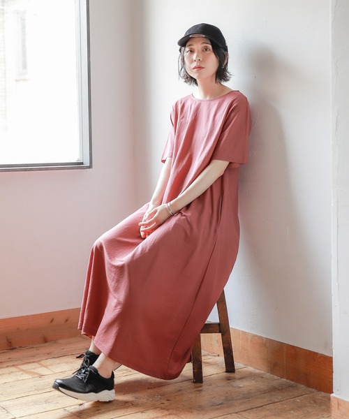 studio CLIP（スタディオクリップ）の「サラサラ快適カットワンピース（ワンピース・レディース・ブラック/ブラウン/レッド・FREE）」の6枚目の写真