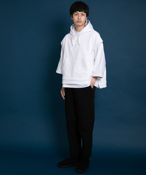 Uiscel(ユイセル)の「Uiscel フィルム裏毛フードベストプルオーバー(パーカー・レディース・ホワイト/ブラック・ONE)」の5枚目の写真