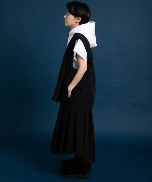 Uiscel(ユイセル)の「Uiscel フィルム裏毛フードベストプルオーバー(パーカー・レディース・ホワイト/ブラック・ONE)」の20枚目の写真