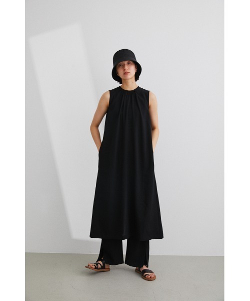 STYLEMIXER(スタイルミキサー)の「バックタックリラックスワンピース(ワンピース・レディース・ブラック/ブラウン/ブルー・FREE)」の2枚目の写真